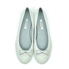 画像をギャラリービューアに読み込む, Ballet.2 (深め) -Gray-