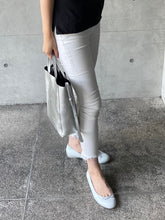 画像をギャラリービューアに読み込む, Ballet.1 (浅め) -Gray-