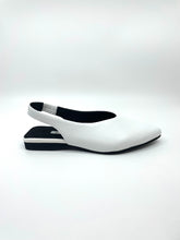 画像をギャラリービューアに読み込む, Back Strap Leather Pumps -White-