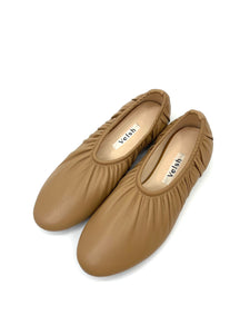 Drape Round Toe leather shoes　-Camel-