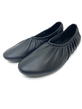 Load image into Gallery viewer, Drape Round Toe leather shoes　-Black-
